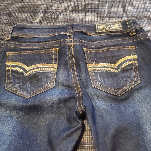 Jeans - Picture 2 of 5